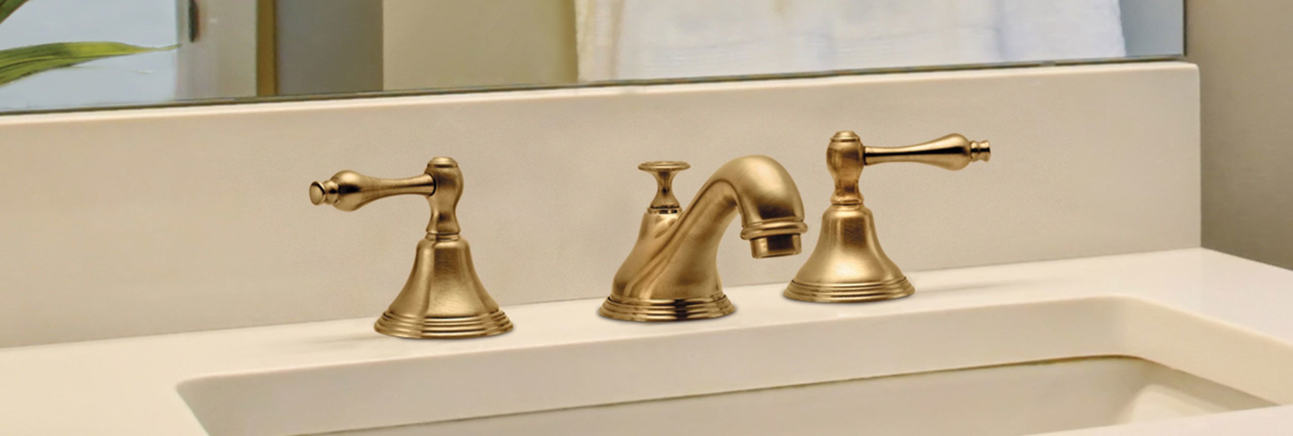 Bathroom series huntington widespread faucet in satin brass