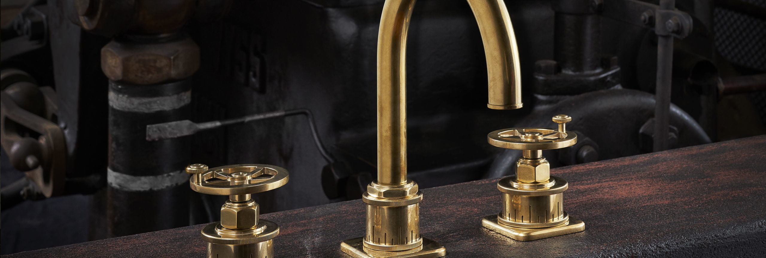Bathroom series steampunk bay widespread faucet with wheel handles